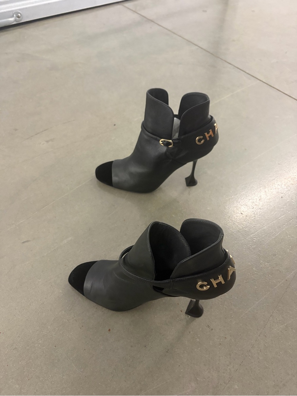 CHANEL BLACK GRAINED LEATHER OPEN TOE ANKLE BOOTIES GOLD LOGO MARY JANE